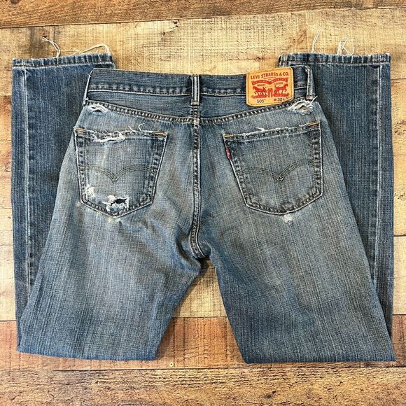 Levi's Men's 505 Size 30 x 30 Distressed Straight Leg - Picture 8 of 8